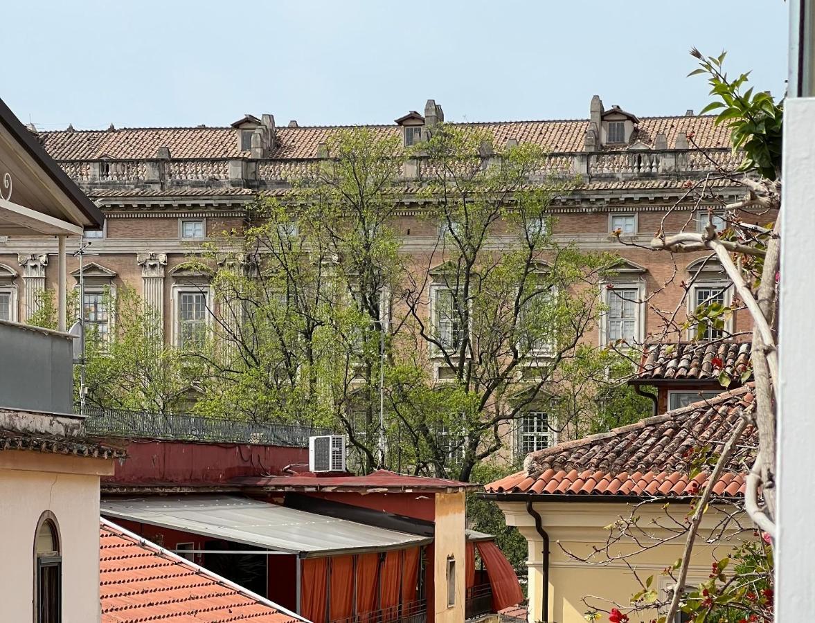 White Elegance Luxury B&B Caserta Bagian luar foto